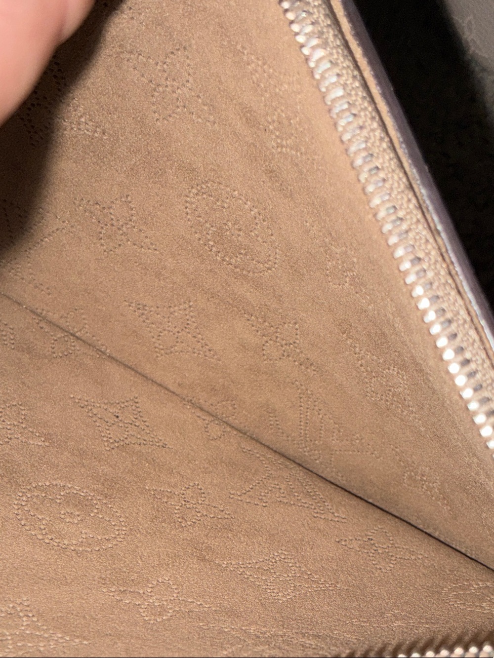 NWOT LOUIS VUITTON W/POUCH AND DUSTY! BOUNDLESS GALET MOHINA PURSE - Picture 4 of 10